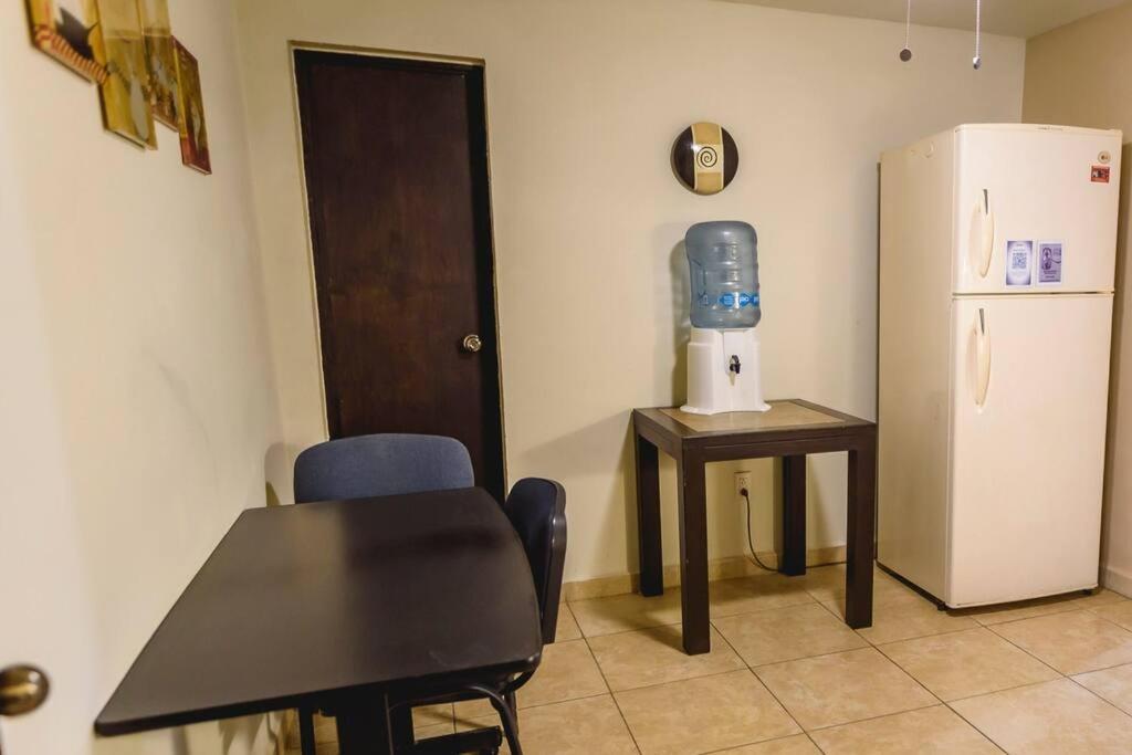 Departamento Grande Con 2 Recamaras Con Aire 5 Camas Wifi 115Mb, Cocina .Cochera Techada, #4 Сьюдад-Вальес Экстерьер фото