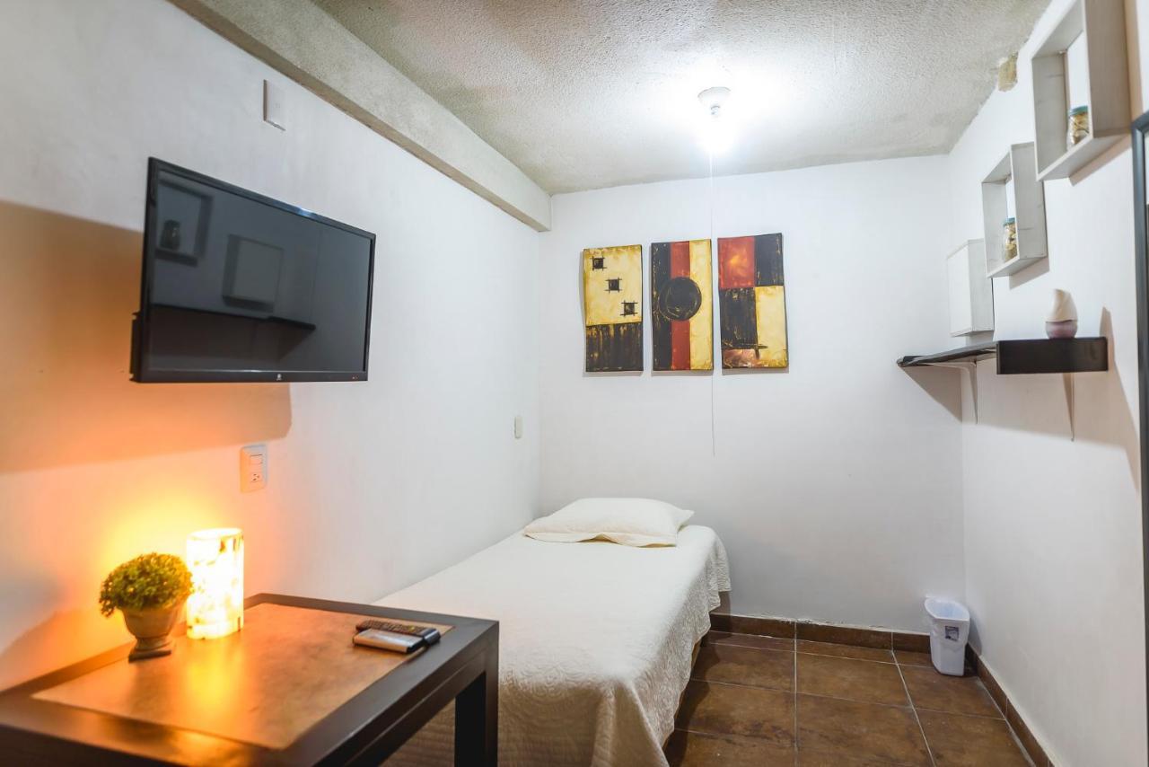 Departamento Grande Con 2 Recamaras Con Aire 5 Camas Wifi 115Mb, Cocina .Cochera Techada, #4 Сьюдад-Вальес Экстерьер фото